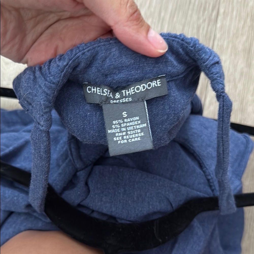 Chelsea & Theodore Blue Dress - Picture 3 of 4